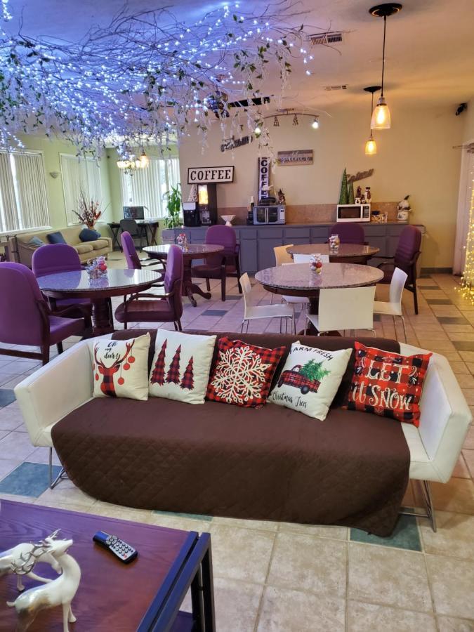 And Hotel Houston